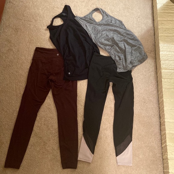 It’s an athleta bundle.The red pants have pockets,clothing:great condition. - Picture 1 of 4